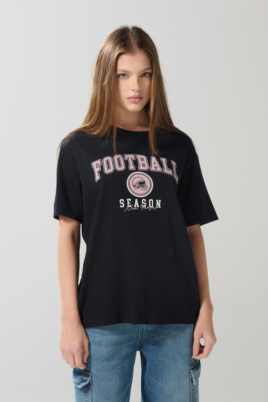 Camiseta en algodón negra college con manga corta