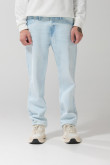 Jean 90´S tiro bajo con bota recta y bolsillos azul claro