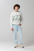 Jean 90´S tiro bajo con bota recta y bolsillos azul claro