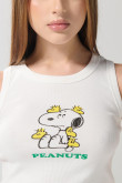 Camiseta crema clara manga sisa con arte de Snoopy
