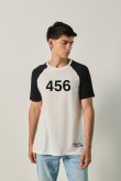 Camiseta manga ranglan corta unicolor con arte de Squid Game