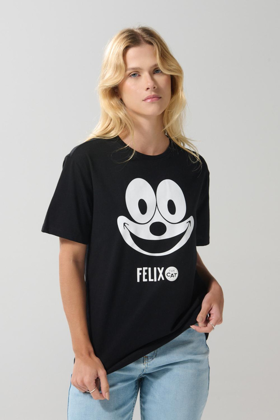 Camiseta en algodón negra de Félix el Gato con manga corta
