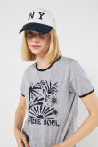 Camiseta unicolor manga corta con arte de playa y contrastes