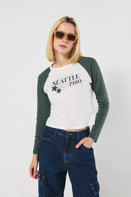 Camiseta unicolor con manga ranglan larga y arte college