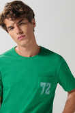 Camiseta college verde oscura manga corta con bolsillo