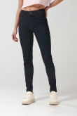 Jean azul push up tiro alto con realce posterior y bolsillos