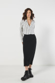 Blusa crop blanca manga larga con rayas en contraste
