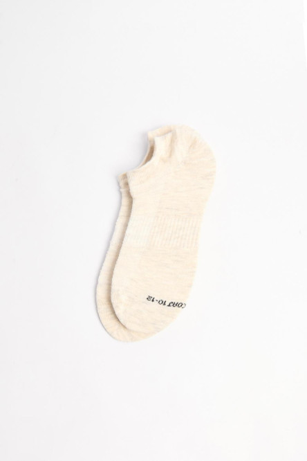 Medias invisibles con texturas y ajuste unicolores