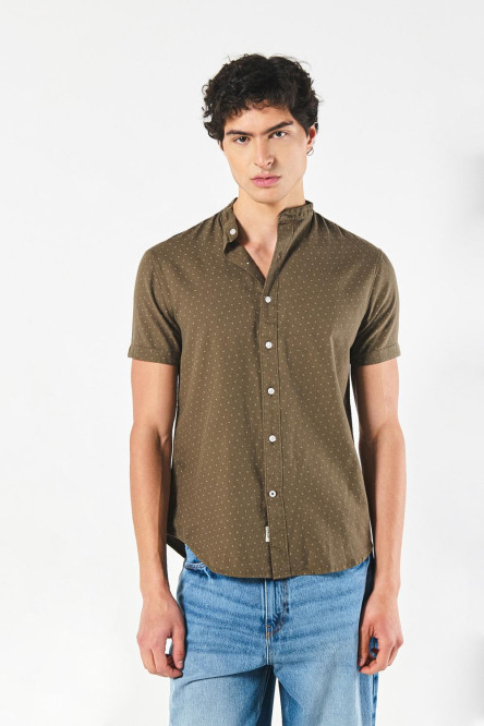 Camisa verde oscura cuello nerú con diseños de puntos