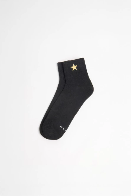 Medias unicolores cortas con diseño de estrella