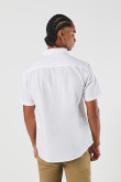 Camisa cuello button down unicolor con manga corta