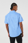 Camisa cuello button down unicolor con manga corta