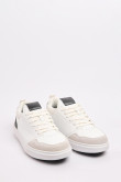 Tenis unicolores casuales con cortes delanteros y contrastes