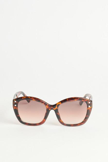 Gafas de sol de marco clásico en color café carey y negro mate