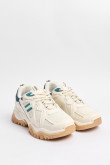 Tenis chunky en color crema claro con contraste color verde