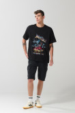 Camiseta negra oversize cuello redondo de Judas Priest