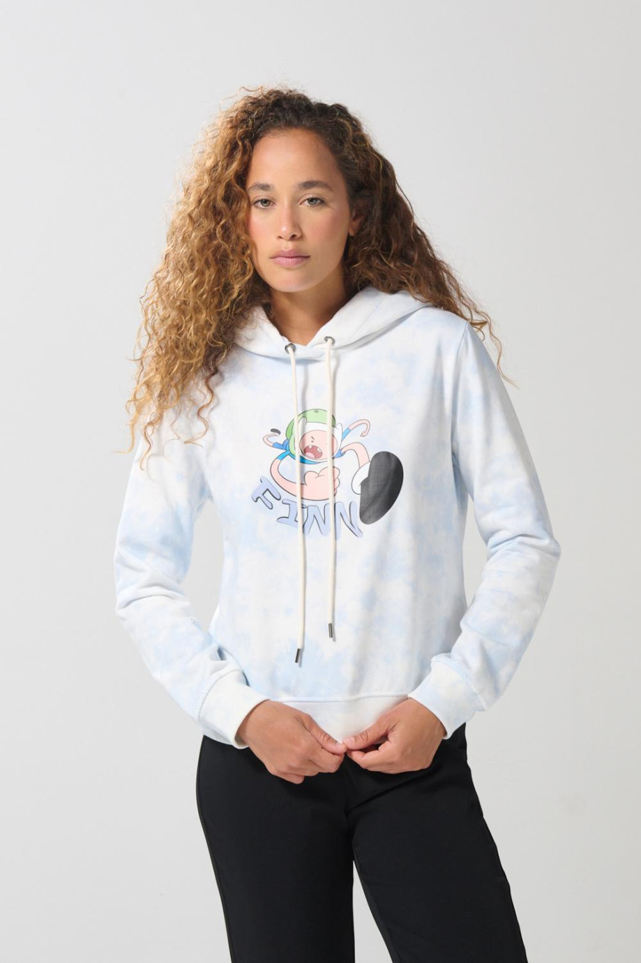 Buzo crema tie dye con capota y arte de Hora de Aventura