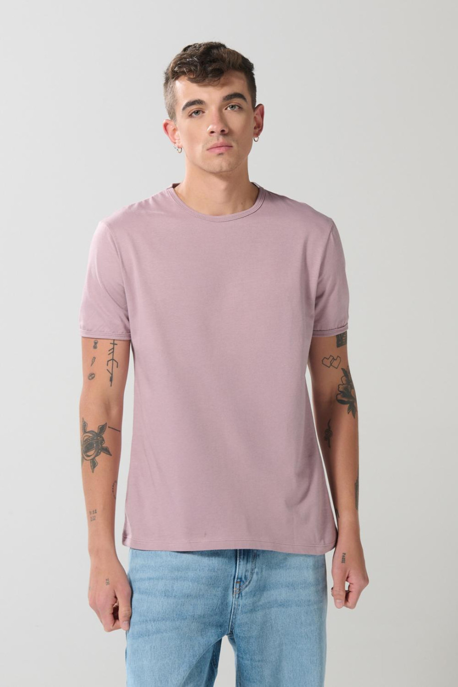 Camiseta unicolor en algodón manga corta ajustada