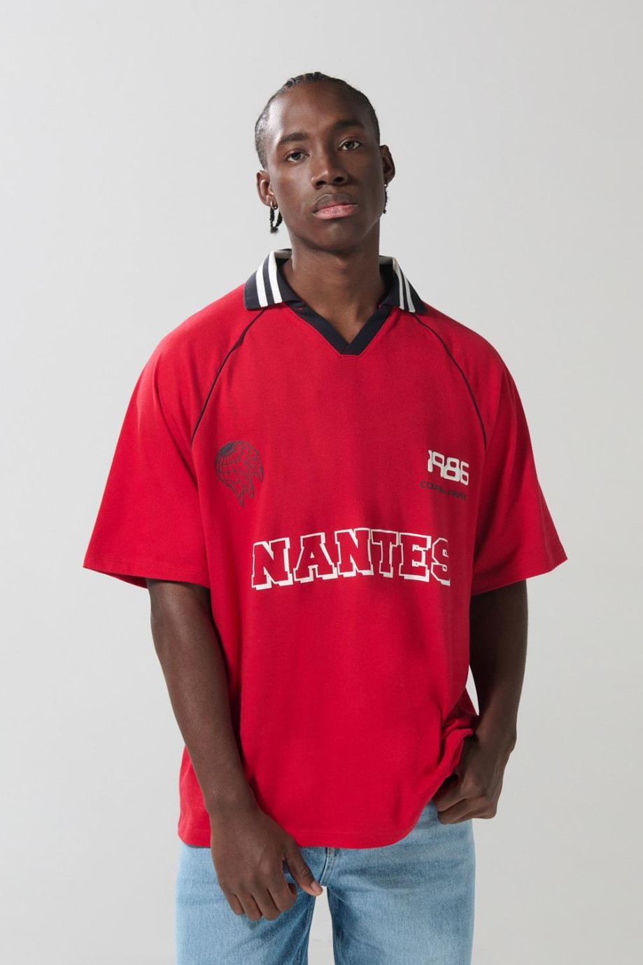Camiseta college deportiva oversize rojo medio con manga corta