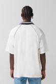 Camiseta college deportiva oversize crema con manga corta