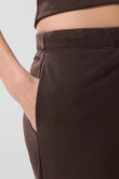 Pantalón unicolor jogger con bota recta en tela gruesa