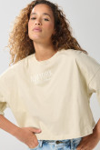 Camiseta crop top kaki oversize con texto college