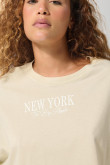 Camiseta crop top kaki oversize con texto college