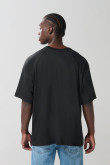 Camiseta manga corta ranglan masculina con arte tipo college