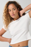 Camiseta ajustada unicolor con cuello redondo y manga corta