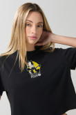 Camiseta crop top negra con diseño de Félix el Gato