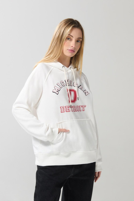 Buzo crema oversize con arte college, capota y manga ranglan