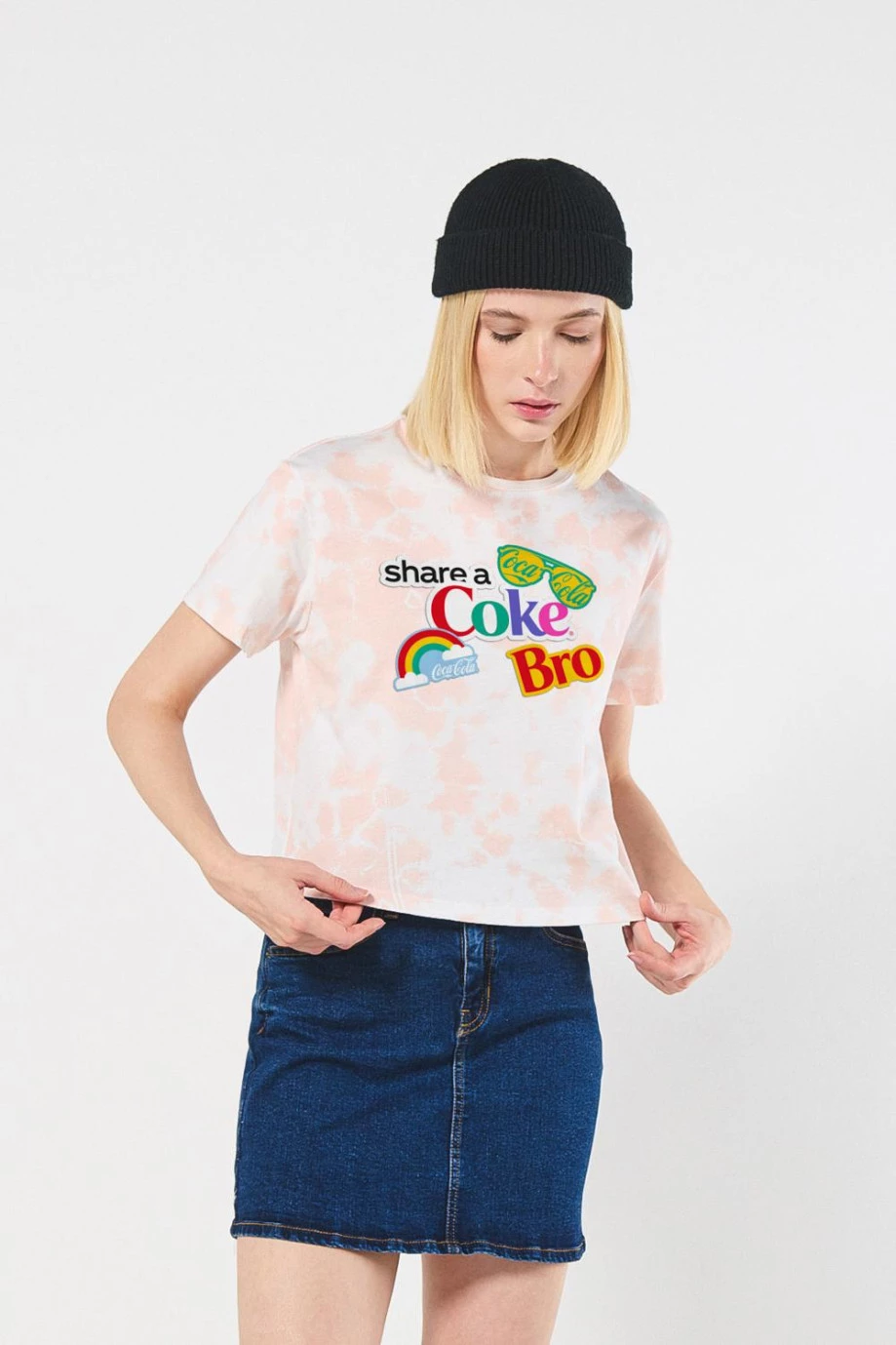 Camiseta crop top manga corta de Coca cola