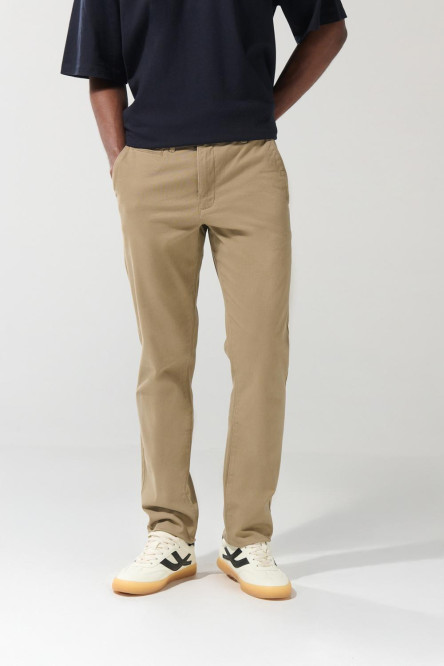 Pantalón unicolor en dril ajustado con tiro medio