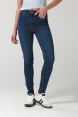 Jean push up tiro alto azul oscuro con realce posterior