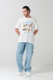 Camiseta cuello redondo crema con diseño de Looney Tunes