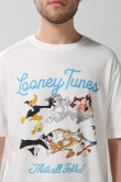 Camiseta cuello redondo crema con diseño de Looney Tunes