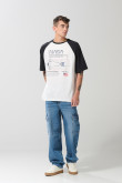 Camiseta de NASA crema clara con manga ranglan corta
