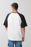 Camiseta de NASA crema clara con manga ranglan corta