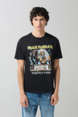 Camiseta negra de Iron Maiden con cuello redondo