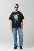Camiseta oversize de Iron Maiden negra con manga corta