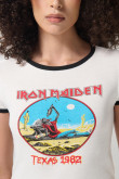 Camiseta crema de Iron Maiden con manga corta