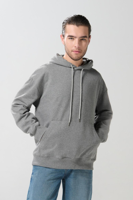 Buzo gris claro oversize con capota y bolsillo en frente