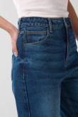 Jean 90´S tiro alto con bota recta azul oscuro y bolsillos