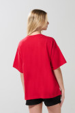 Camiseta roja oscura de Mafalda manga corta oversize