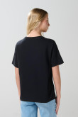 Camiseta negra cuello redondo con arte de Star Wars
