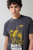 Camiseta cuello redondo gris intensa de Iron Maiden