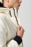 Chaqueta unicolor acolchada con capota y bolsillo canguro