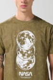 Camiseta manga corta verde tie dye con arte de NASA