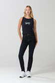 Jean jegging tiro alto azul intenso con costuras visibles