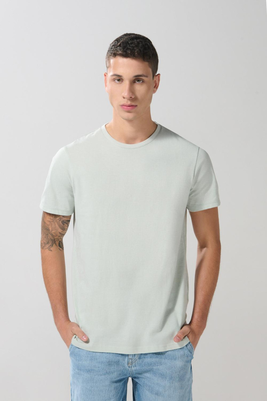 Camiseta cuello redondo unicolor en algodón con manga corta